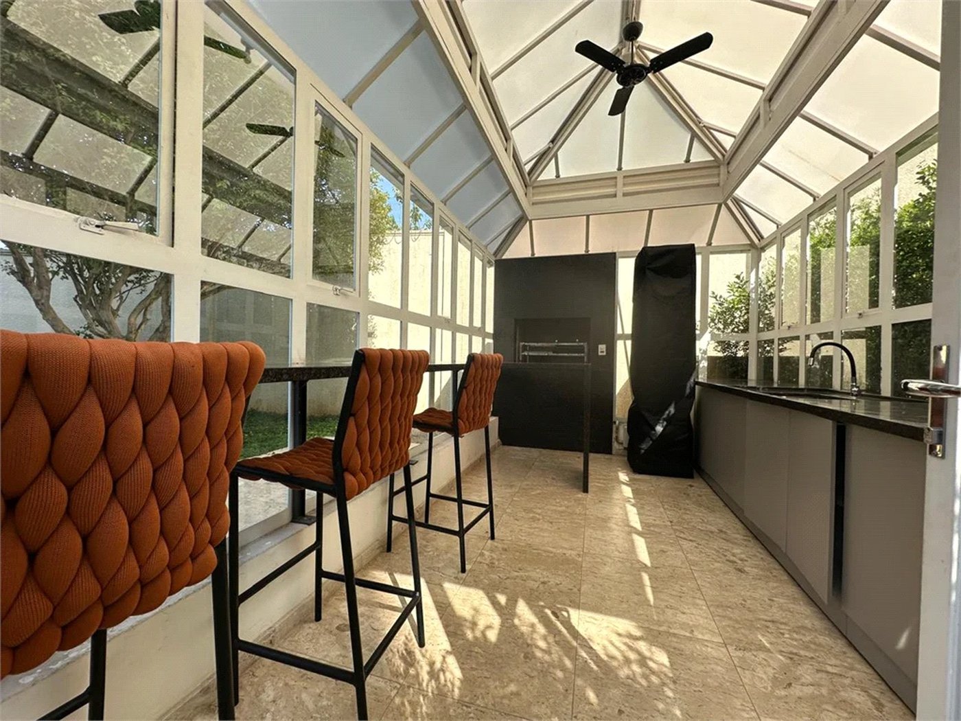 Apartamento para alugar com 4 suítes em Jardim Fonte do Morumbi, São Paulo, SP