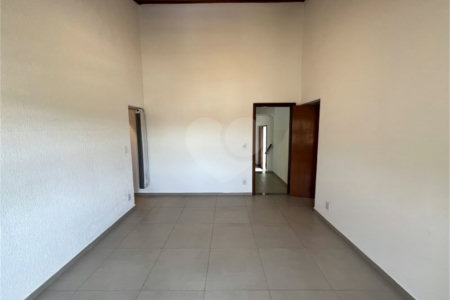 Casa à venda ou para alugar com 4 quartos, sendo 3 suítes, no condomínio Estância Marambaia, Vinhedo - SP