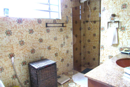 Casa à venda com 3 quartos em Moema, São Paulo, SP