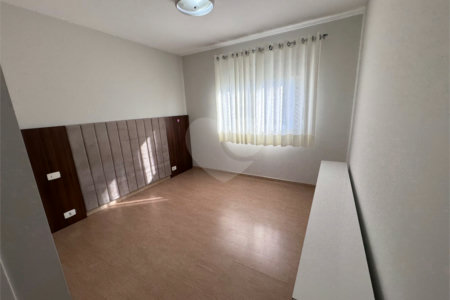 Apartamento para alugar com 3 quartos, sendo 1 suíte,  em Pinheiros, São Paulo, SP