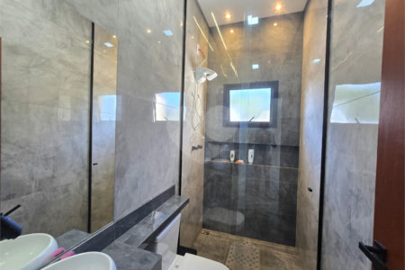Casa à venda com 3 quartos, sendo 1 suíte, em Residencial Lago dos Ipês, Itapetininga, SP