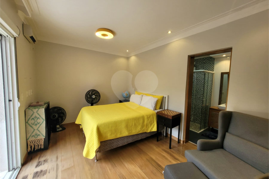 Casa à venda com 3 suítes no condomínio Parque Petrópolis 4 Secção, Mairiporã - SP