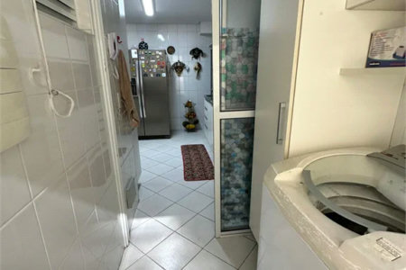 Casa à venda com 3 quartos, sendo 2 suítes, no condomínio Townhouse Village Morumbi, São Paulo - SP