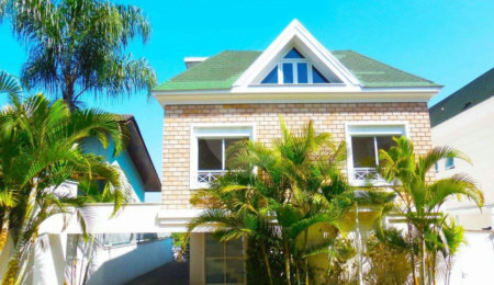 Casa à venda com 4 quartos, sendo 2 suítes,  no condomínio Bristol Village, São Paulo - SP