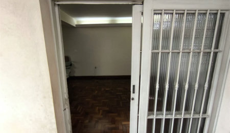 Sobrado à venda com 5 quartos, sendo 1 suíte,  em Jardim Trussardi, São Paulo, SP
