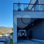 Casa à venda com 4 suítes no condomínio Osato, Atibaia - SP