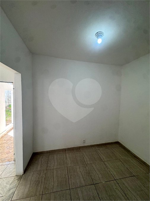 Casa à venda ou para alugar com 1 quarto em Campo Grande, Rio de Janeiro, RJ