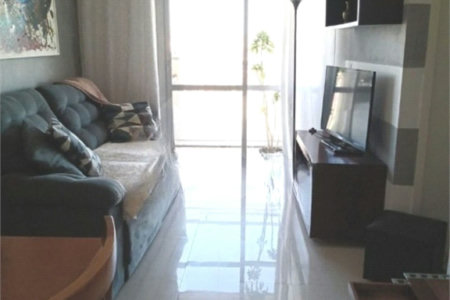 Apartamento à venda no Brás, 1 quarto, varanda, garagem, semimobiliado
