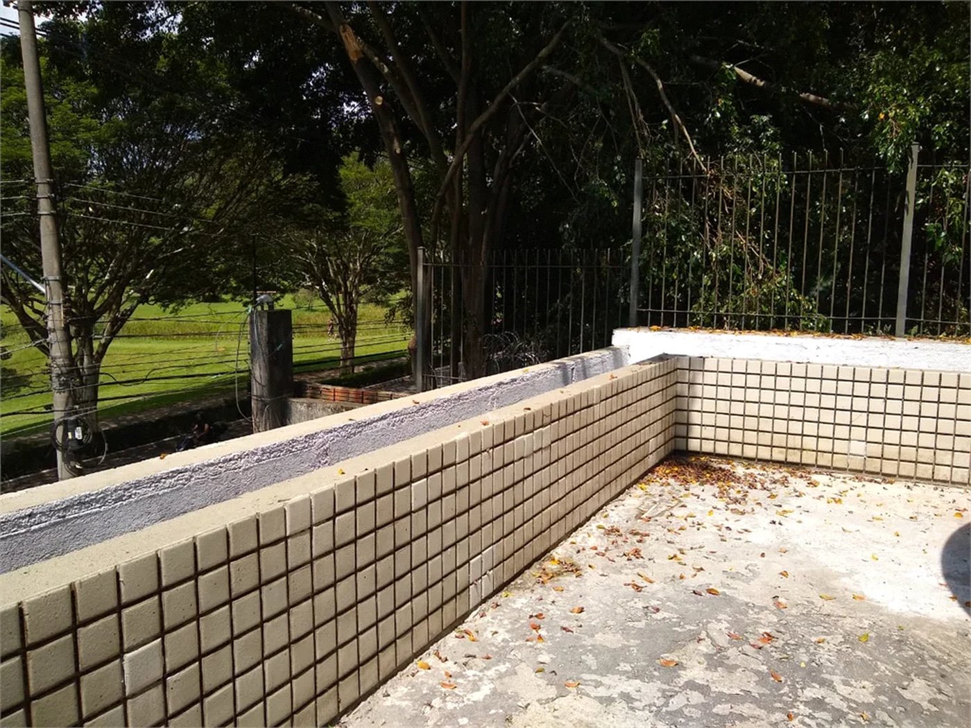 Sobrado à venda com 4 quartos, sendo 3 suítes, em Morumbi, São Paulo, SP