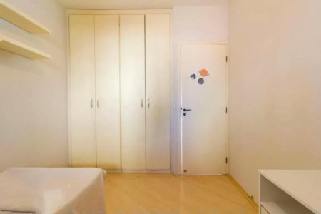 Apartamento à venda com 3 quartos, sendo 1 suíte,  em Vila Andrade, São Paulo, SP