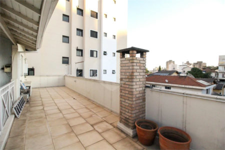 Casa à venda com 5 quartos, sendo 3 suítes, em Vila Paulicéia, São Paulo, SP