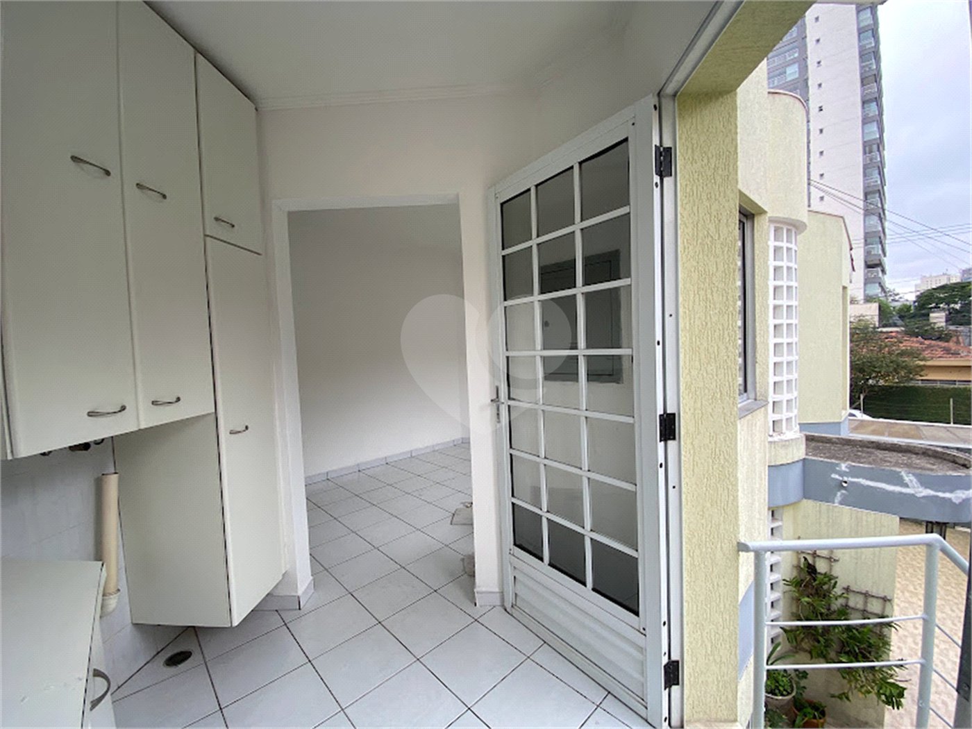 Sobrado à venda com 7 quartos, sendo 2 suítes, em Brooklin Paulista, São Paulo, SP