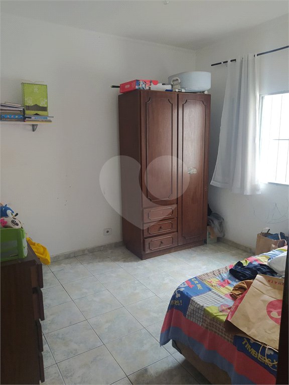 Sobrado à venda com 3 quartos, sendo 1 suíte, em Tremembé, São Paulo, SP