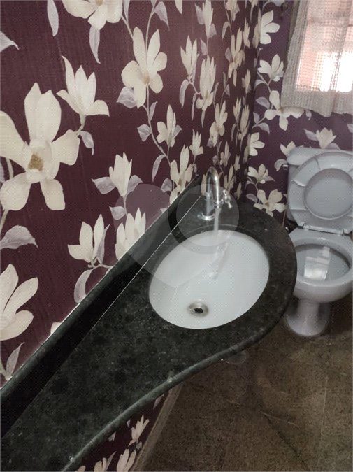 Sobrado à venda com 3 quartos, sendo 1 suíte, em Parque Ipê, São Paulo, SP