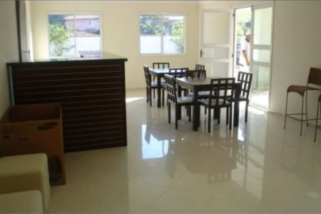 Casa à venda com 3 quartos, sendo 1 suíte, no condomínio Liberty Village, São Paulo - SP