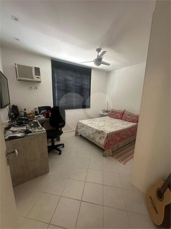 Casa à venda com 4 quartos, sendo 3 suítes, no condomínio Jardins de Florença, Rio de Janeiro - RJ