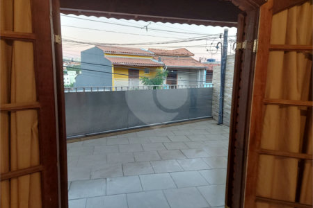 Sobrado à venda com 3 quartos em Jardim City, Guarulhos, SP