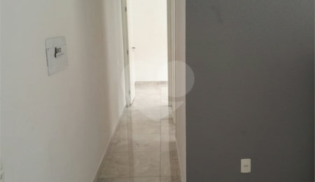 Apartamento à venda com 2 quartos em Jardim do Lago, São Paulo, SP