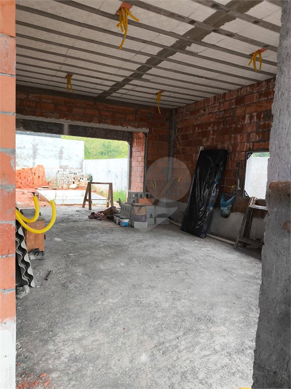 Casa à venda com 3 quartos, sendo 1 suíte, no condomínio Loteamento Parque Residencial Serras de Atibaia Ii, Atibaia - SP