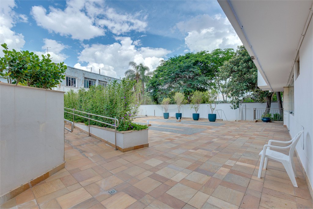Apartamento à venda com 2 quartos, sendo 1 suíte, em Alto da Boa Vista, São Paulo, SP