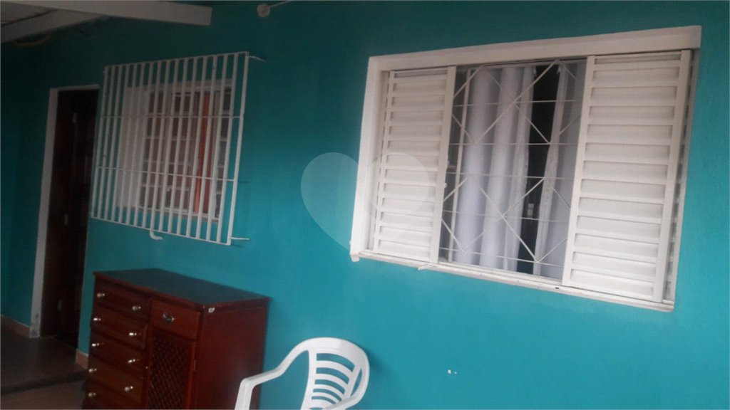 Casa à venda com 3 quartos, sendo 1 suíte, em Taba Marajoara, Suzano, SP