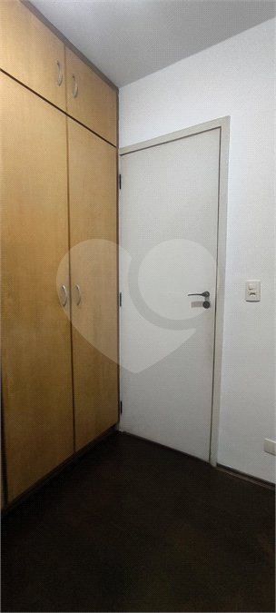 Apartamento à venda com 3 quartos, sendo 1 suíte, em Pinheiros, São Paulo, SP