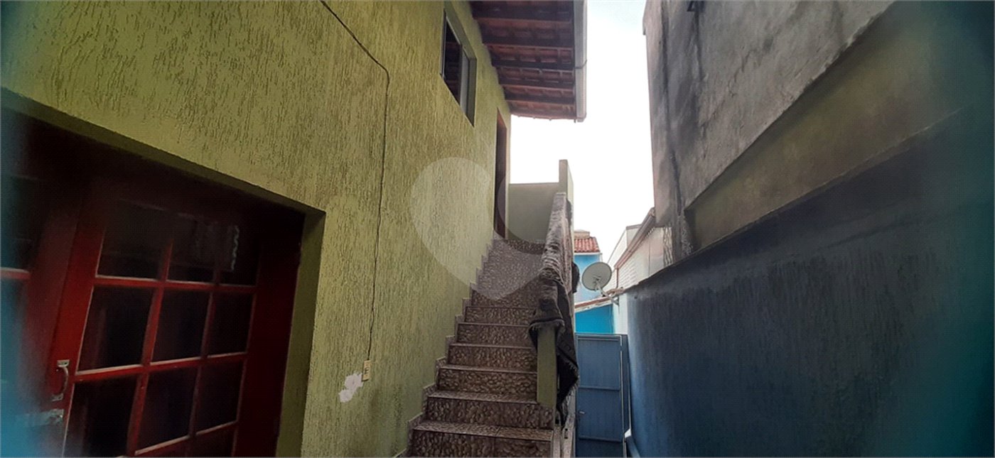Sobrado à venda com 4 quartos, sendo 1 suíte, em Santana, São Paulo, SP