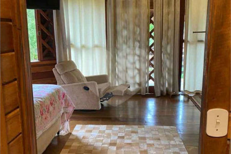 Chácara à venda com 2 quartos em Chácaras Copaco, Arujá, SP