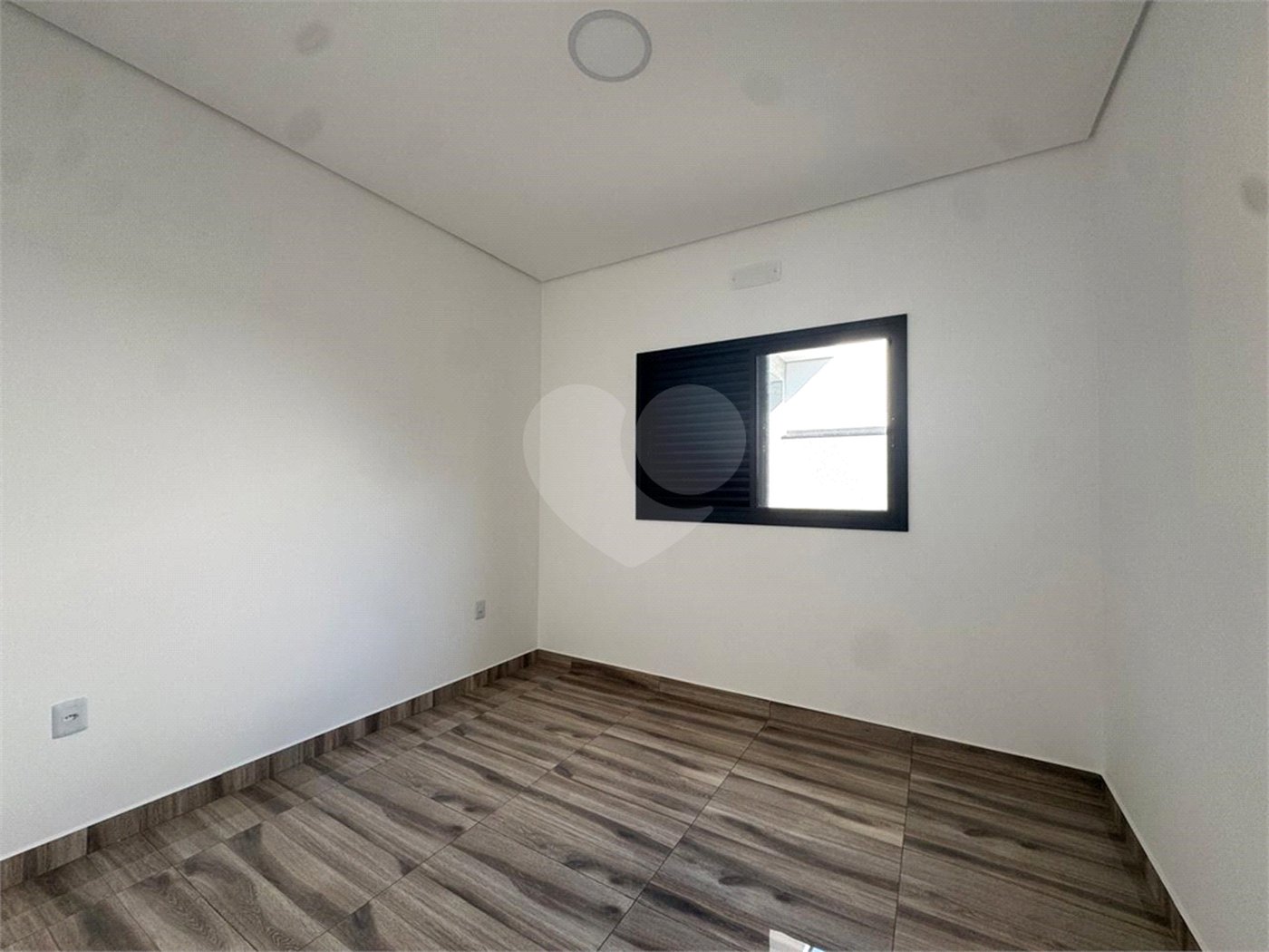 Casa à venda com 3 quartos, sendo 1 suíte, no condomínio Residencial Villagio Wanel, Sorocaba - SP