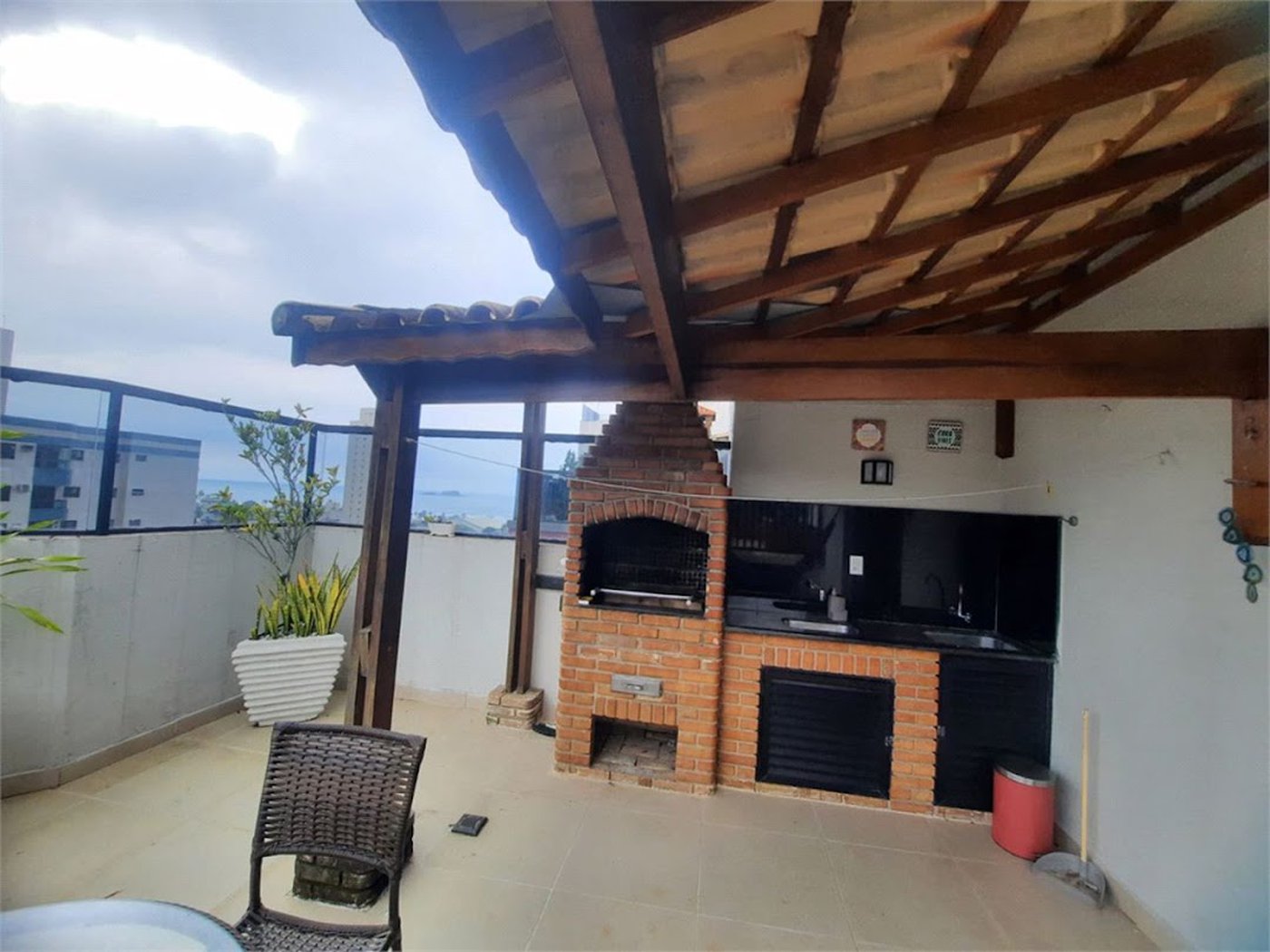 Apartamento com 2 dormitórios à venda, 139 m² por R$ 580.000,00 - Jardim São Miguel - Guarujá/SP