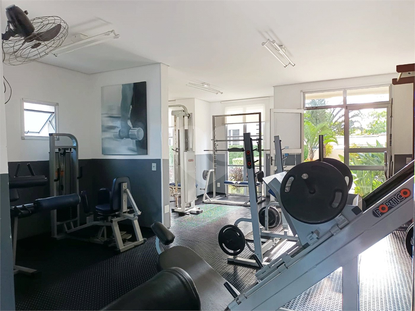 Apartamento para alugar com 2 quartos em Vila Anastácio, São Paulo, SP