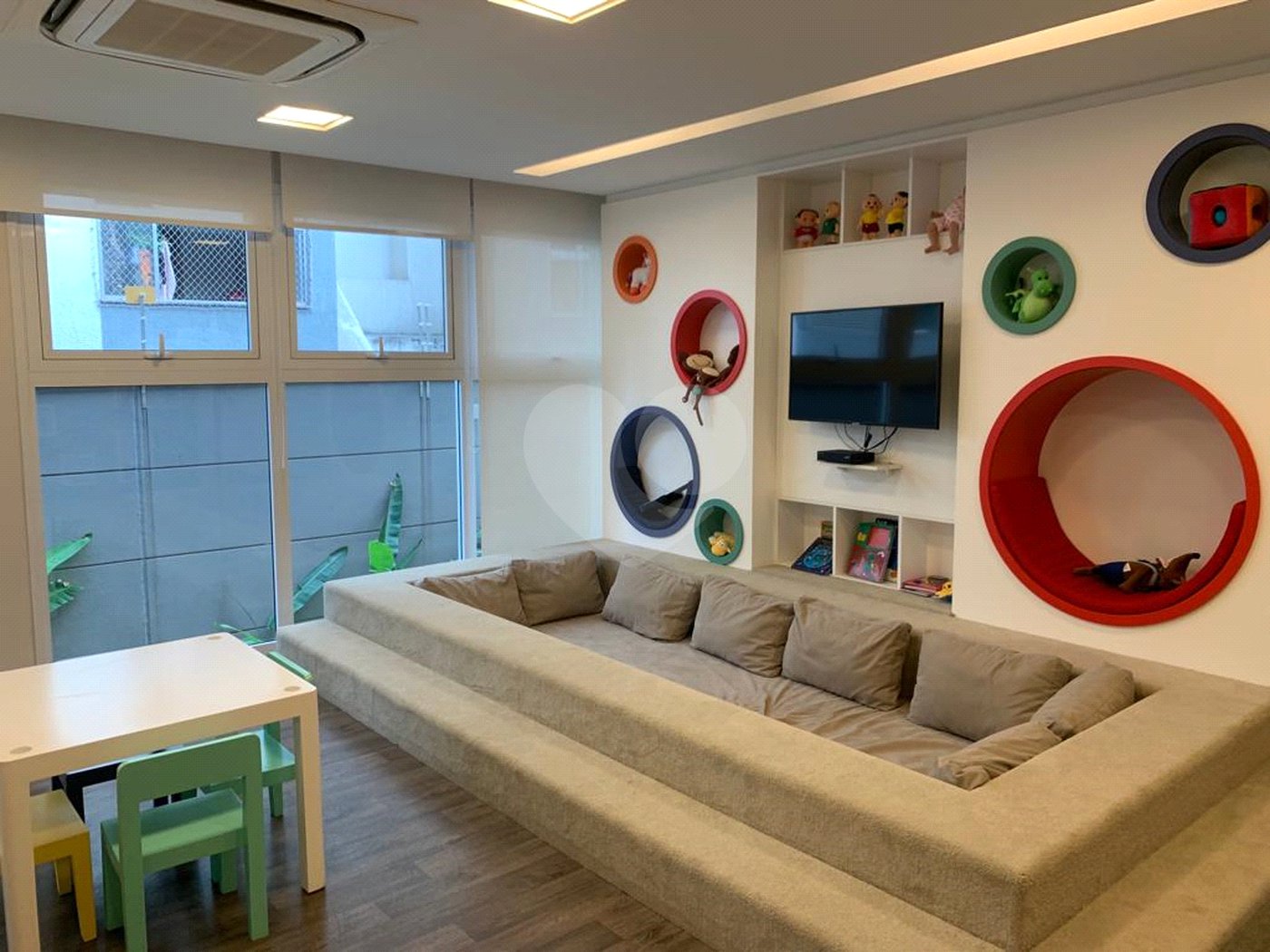 Apartamento à venda com 3 suítes em Indianópolis, São Paulo, SP