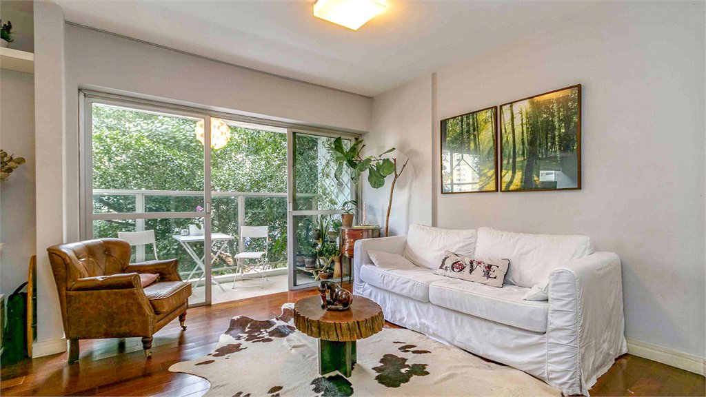 Apartamento à venda com 3 quartos, sendo 2 suítes,  em Pinheiros, São Paulo, SP