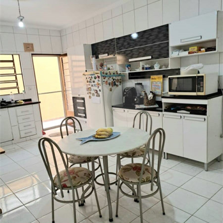 Casa à venda com 2 quartos, sendo 1 suíte,  em Jardim Saira, Sorocaba, SP