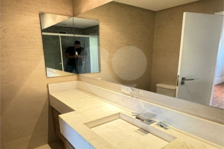 Apartamento à venda com 2 quartos, sendo 1 suíte, em Parque do Morumbi, São Paulo, SP
