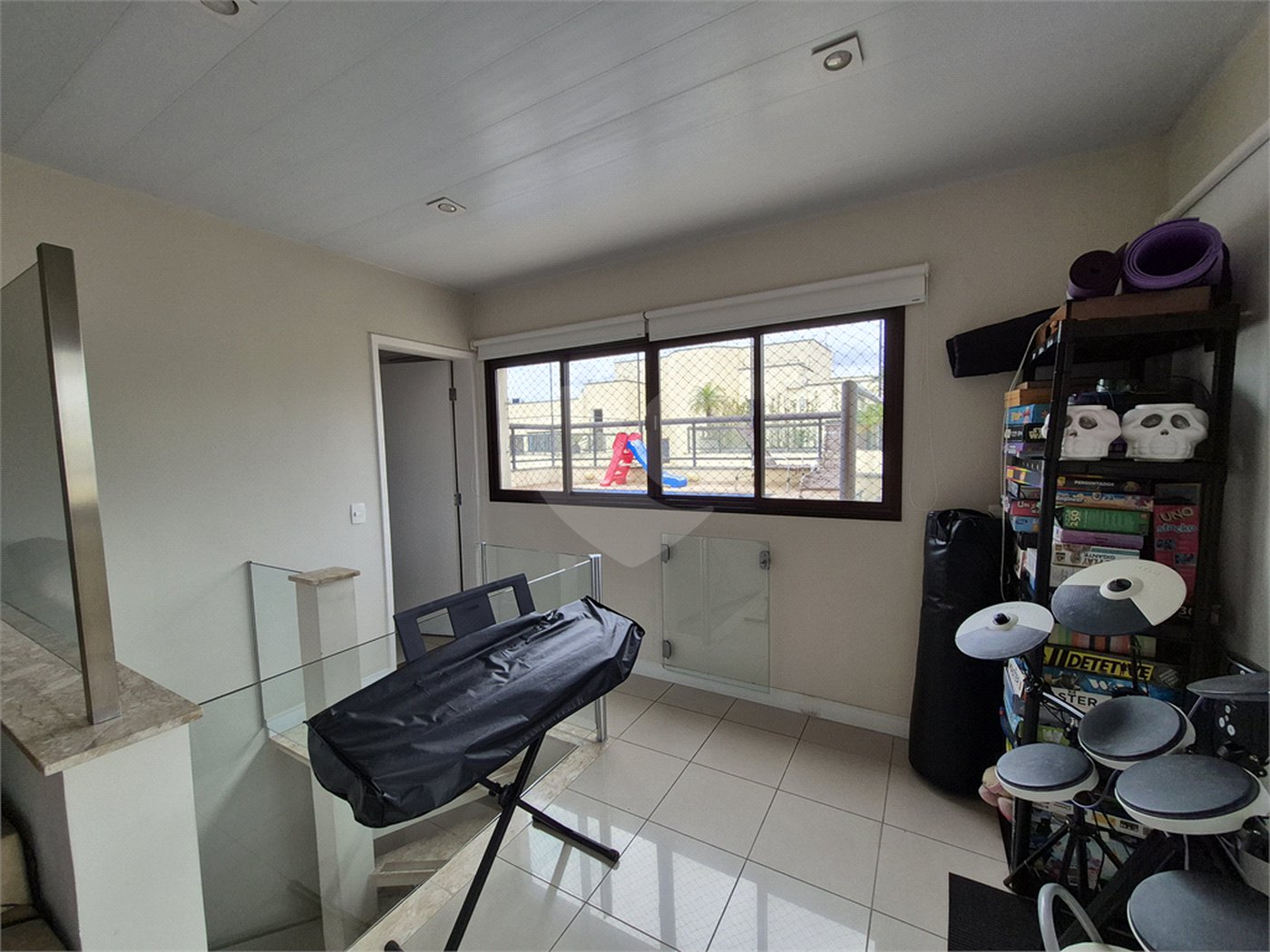 Cobertura à venda com 4 quartos, sendo 2 suítes, em Vila Hamburguesa, São Paulo, SP