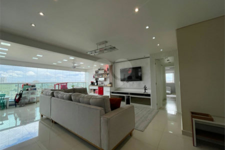 Apartamento à venda com 3 suítes em Santa Teresinha, São Paulo, SP