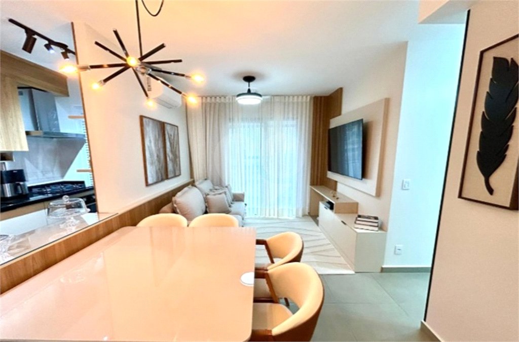 Apartamento à venda com 2 quartos, sendo 1 suíte,  em Vila Rosália, Guarulhos, SP