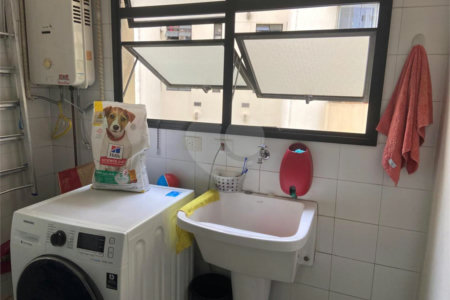Apartamento à venda com 3 quartos, sendo 1 suíte, em Vila Suzana, São Paulo, SP