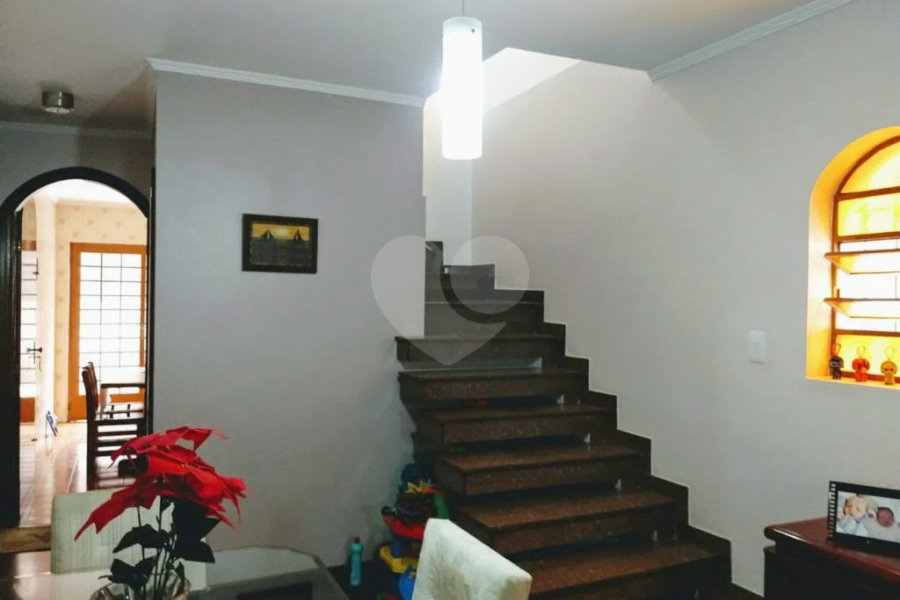Sobrado à venda com 4 quartos, sendo 1 suíte, em Limão, São Paulo, SP
