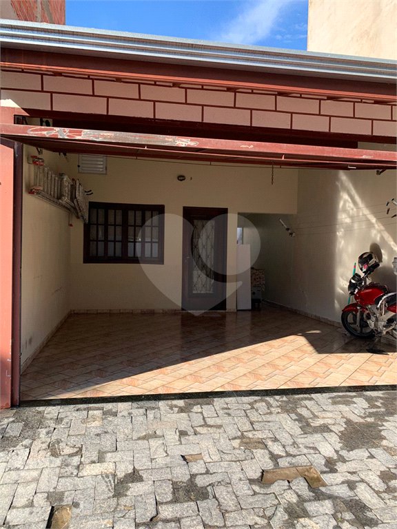 Casa à venda com 2 quartos, sendo 1 suíte, em Vila Progresso, Salto, SP