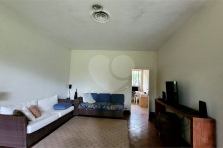 Casa à venda com 4 suítes no condomínio Chácara Flora, São Paulo - SP