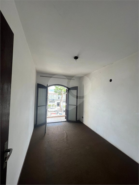 Casa à venda com 3 quartos em Vila Vitória, Mogi das Cruzes, SP