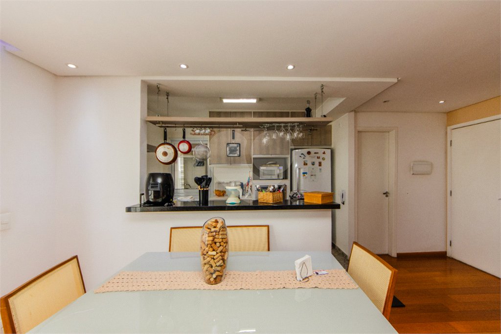 Apartamento à venda com 3 quartos, sendo 2 suítes,  em Tatuapé, São Paulo, SP