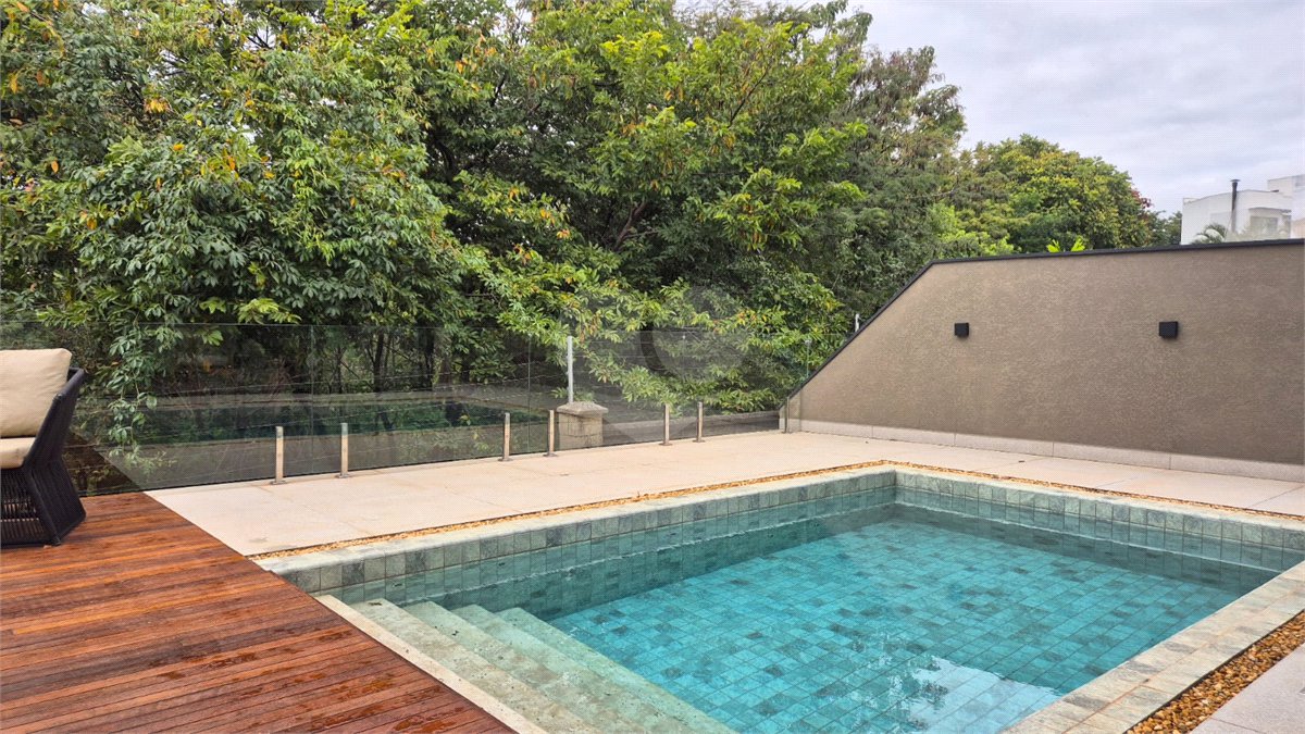 Casa à venda com 4 suítes no condomínio Alphaville Nova Esplanada 1, Votorantim - SP
