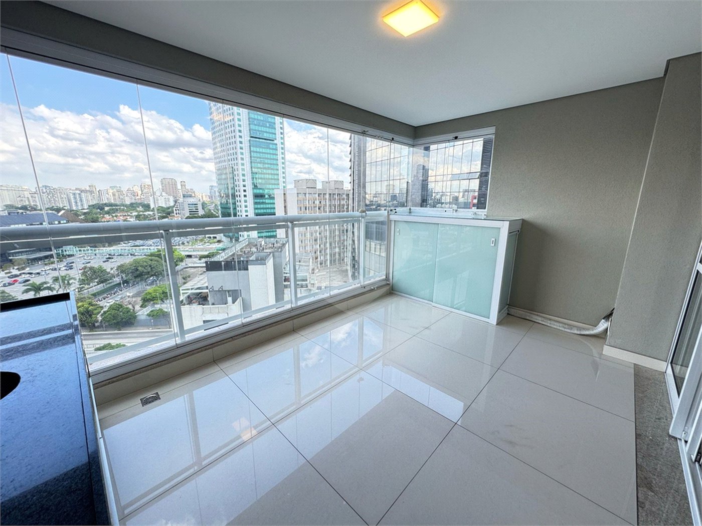 Apartamento à venda com 3 quartos, sendo 1 suíte, em Pinheiros, São Paulo, SP