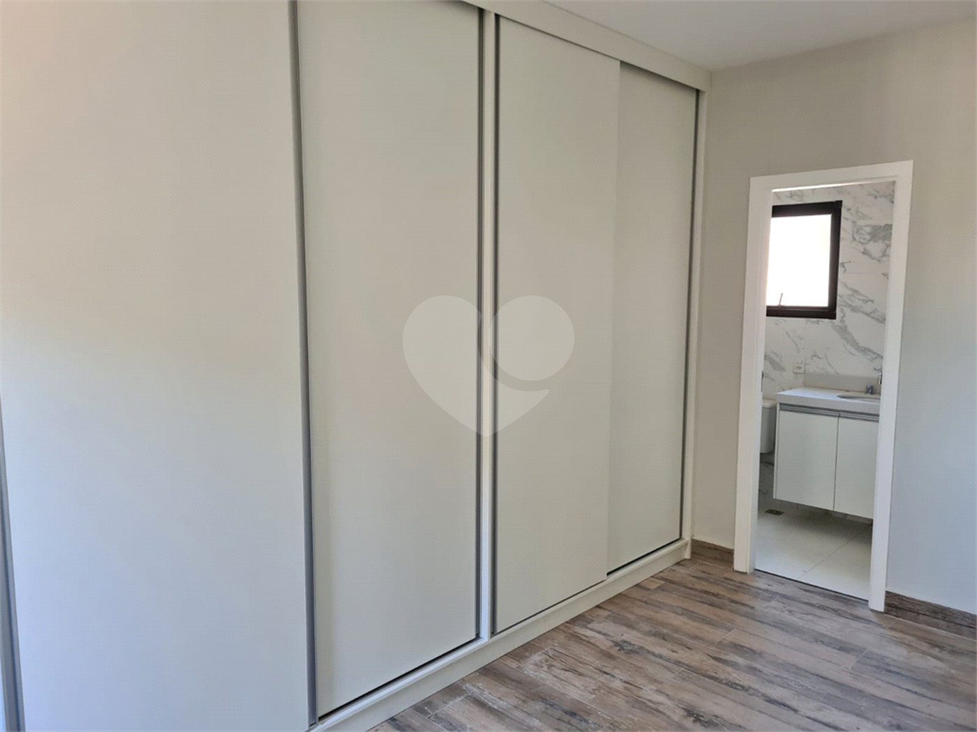 Apartamento à venda com 3 quartos, sendo 1 suíte, em Vista Alegre, Vinhedo, SP