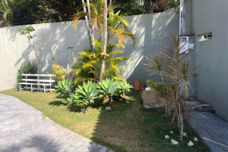 Casa à venda com 3 quartos, sendo 2 suítes,  em Jardim do Lago, Atibaia, SP