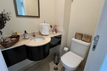 Apartamento à venda com 4 quartos, sendo 3 suítes, em Vila Andrade, São Paulo, SP