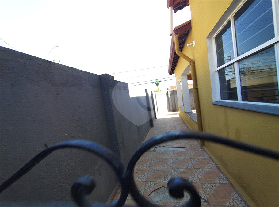 Casa à venda com 3 quartos, sendo 1 suíte, em Vila Assis, Sorocaba, SP